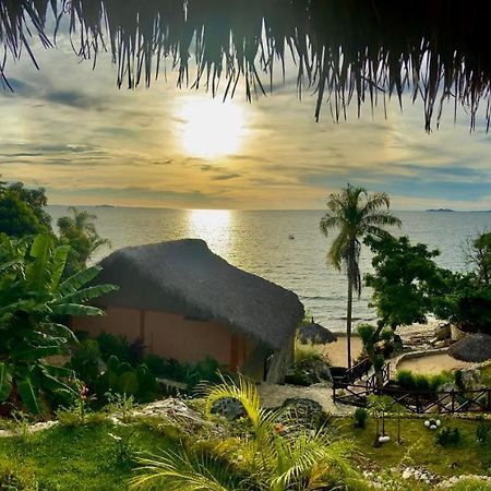 Veronika Resort Nosy Komba Exterior foto