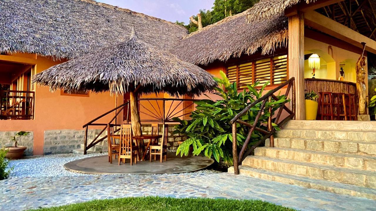 Veronika Resort Nosy Komba Exterior foto